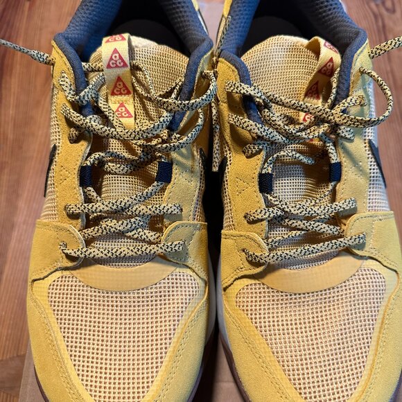 Nike ACG Lowcate Solar Flare Yellow Athletic Sneakers Size 9.5 - Picture 2 of 7